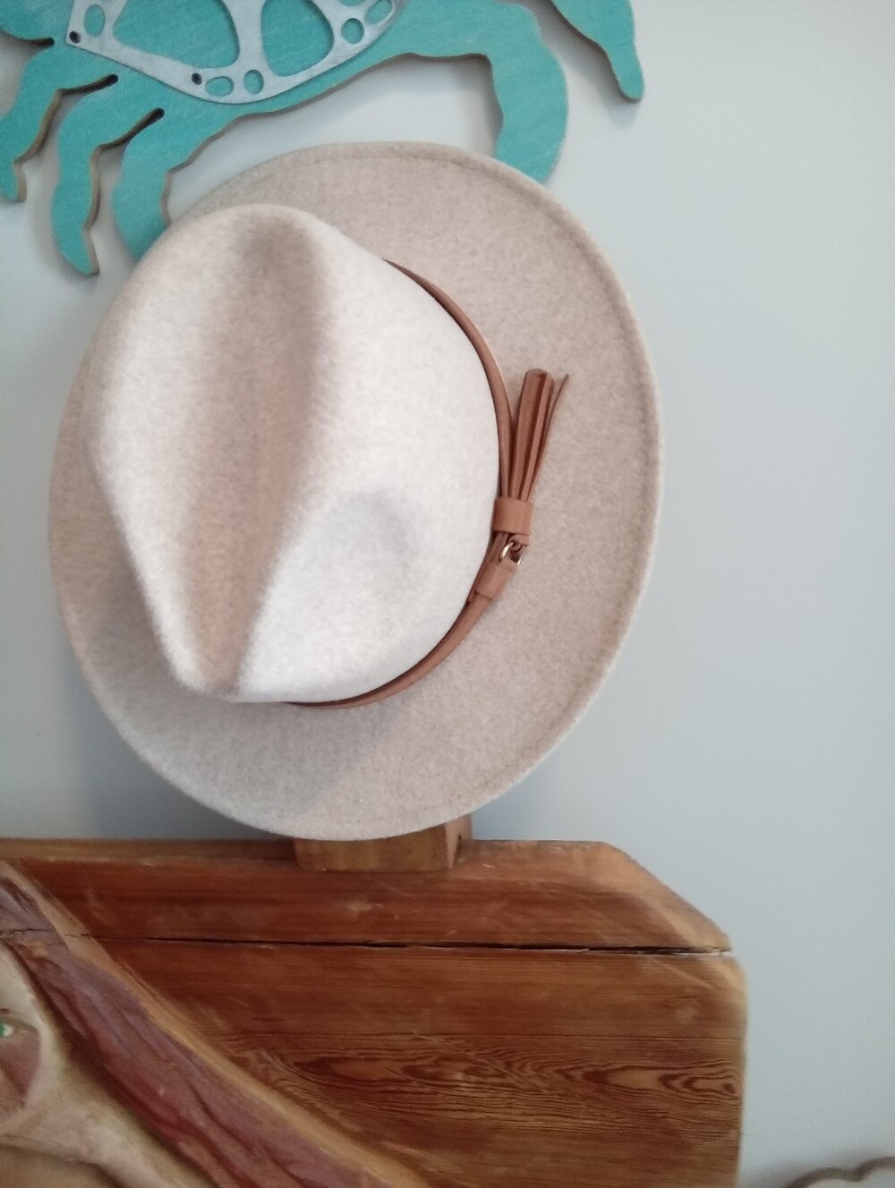 Gorgeous Cream Wool Blend Wide Brim Rancher Fedora Hat w/Brown Faux Leather Band